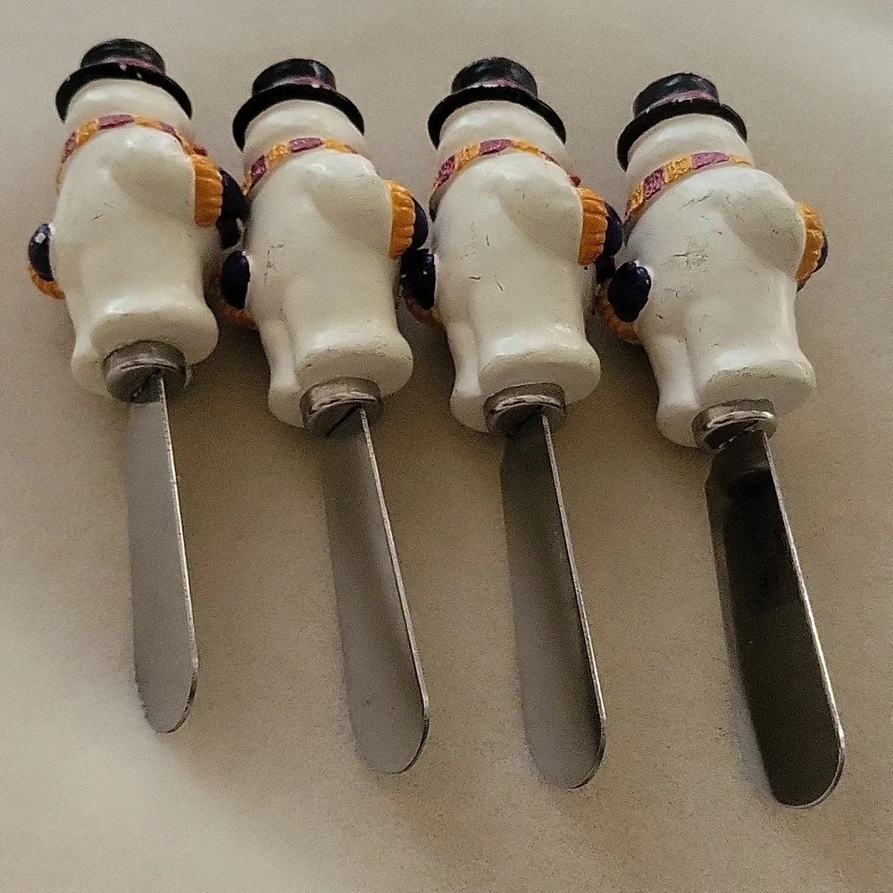 Christmas Snowmen Cooks Club Butter Knives